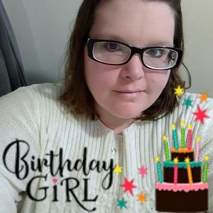 Meet your Posher, Lana